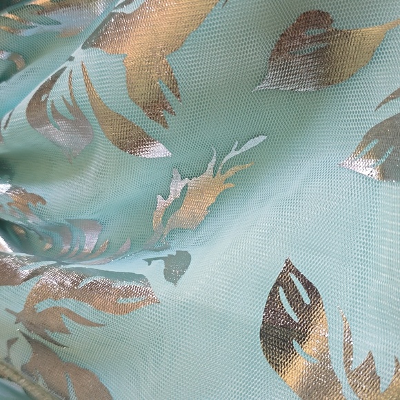 Children's Place size 5/6 Girl's silver and light blue dress - Picture 4 of 5